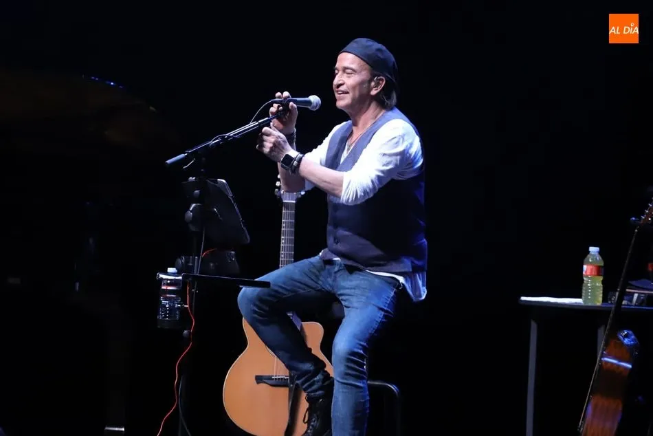 Foto 4 - El CAEM vibra con la atemporal m&uacute;sica de Los Secretos