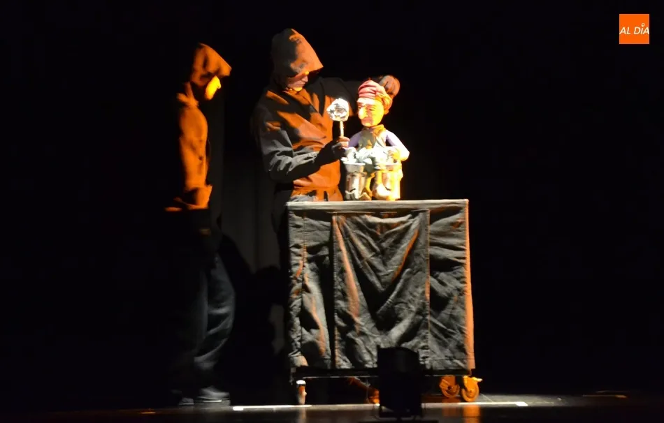 Público de todas las edades disfruta del montaje ‘Gaia Baba’  