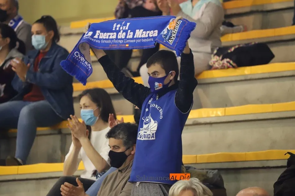Foto 5 - El Perfumer&iacute;as Avenida gana sin problemas al Gernika y se jugar&aacute; la Liga con el Valencia Basket...