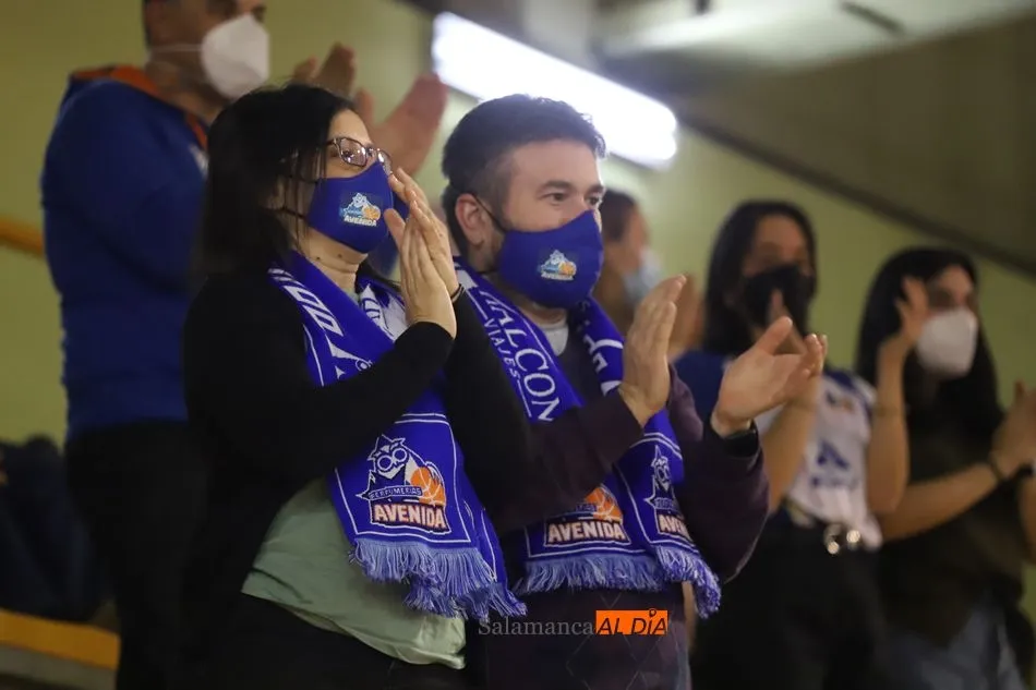 Foto 4 - El Perfumer&iacute;as Avenida gana sin problemas al Gernika y se jugar&aacute; la Liga con el Valencia Basket...