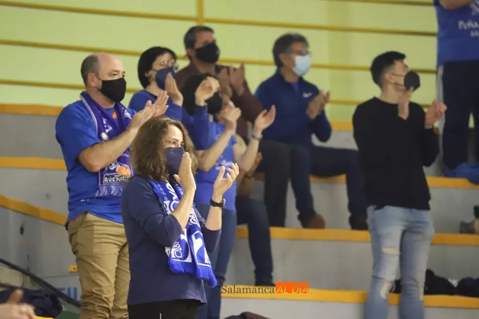 Foto 2 - El Perfumer&iacute;as Avenida gana sin problemas al Gernika y se jugar&aacute; la Liga con el Valencia Basket...