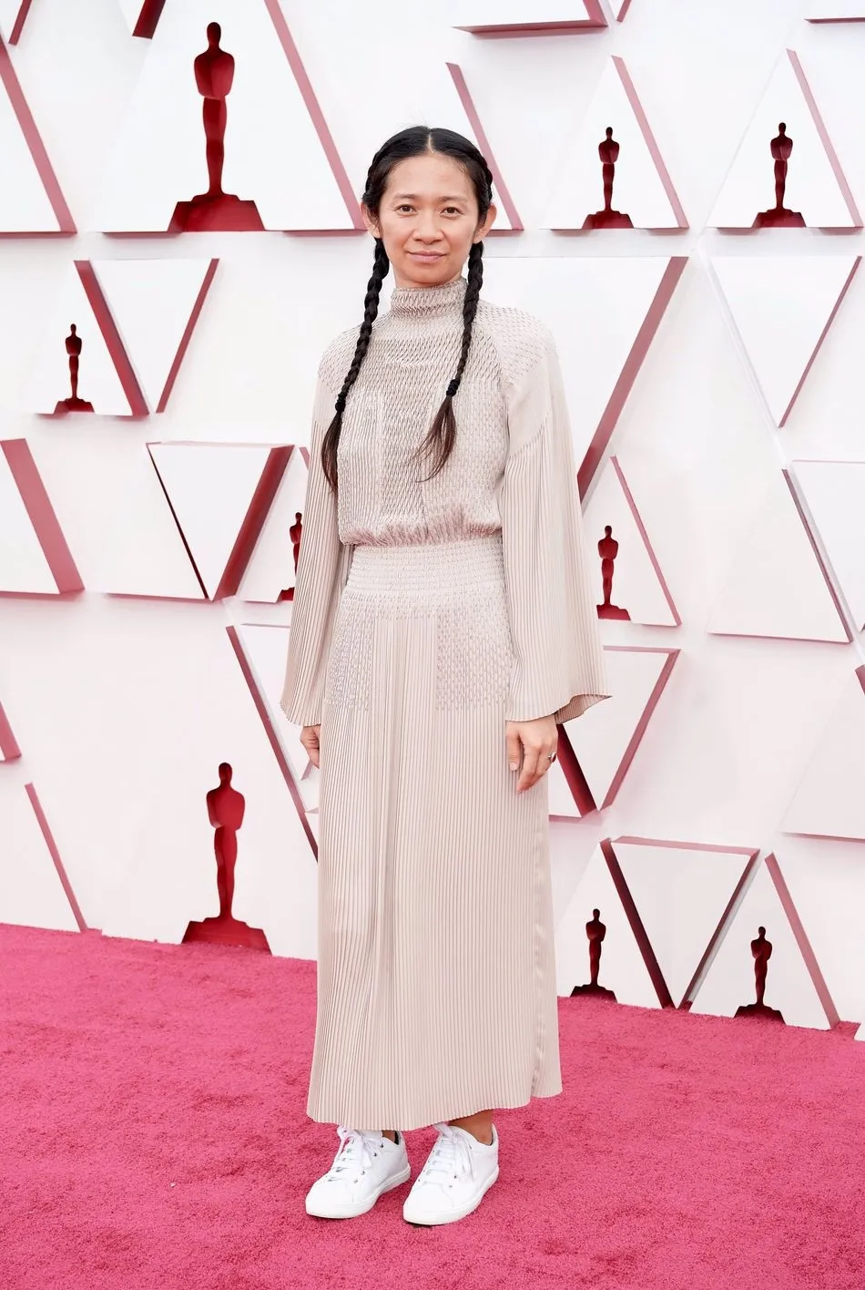 Foto 4 - Las mejor vestidas de los Oscars 2021