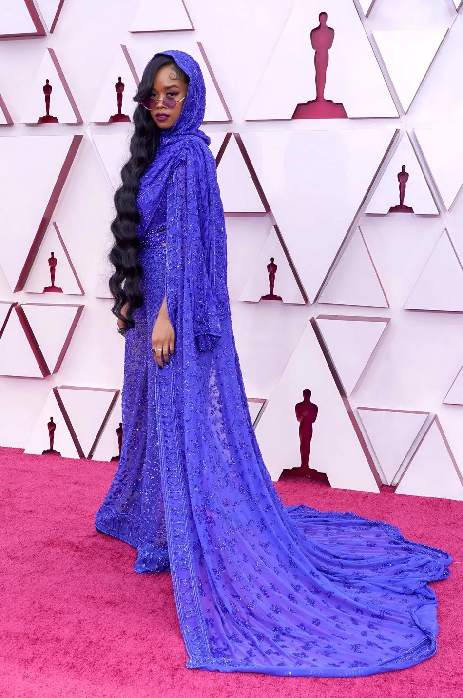 Foto 3 - Las mejor vestidas de los Oscars 2021