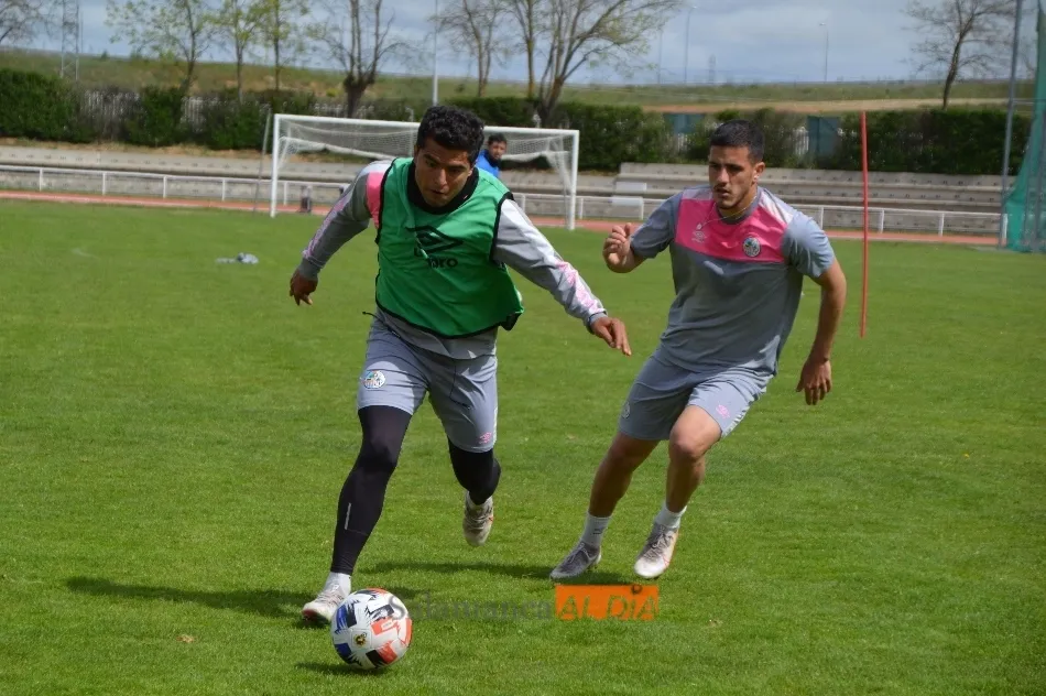 Foto 5 - El Salamanca UDS &lsquo;recupera&rsquo; a Javi Navas y Casado&hellip;&nbsp;pero no a Sep&uacute;lveda para el entrenamiento