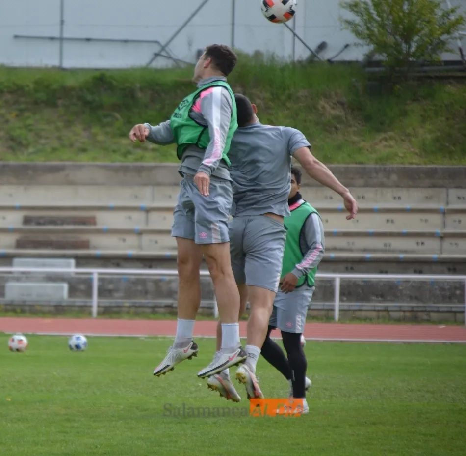 Foto 4 - El Salamanca UDS &lsquo;recupera&rsquo; a Javi Navas y Casado&hellip;&nbsp;pero no a Sep&uacute;lveda para el entrenamiento