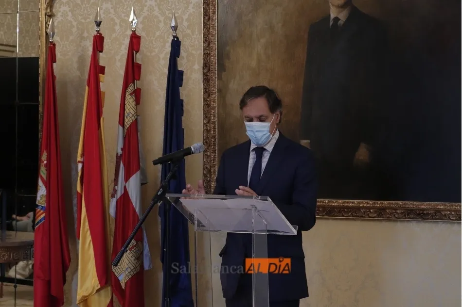Foto 9 - El Perfumer&iacute;as Avenida, recibido en el Ayuntamiento por el subcampeonato de la Euroliga