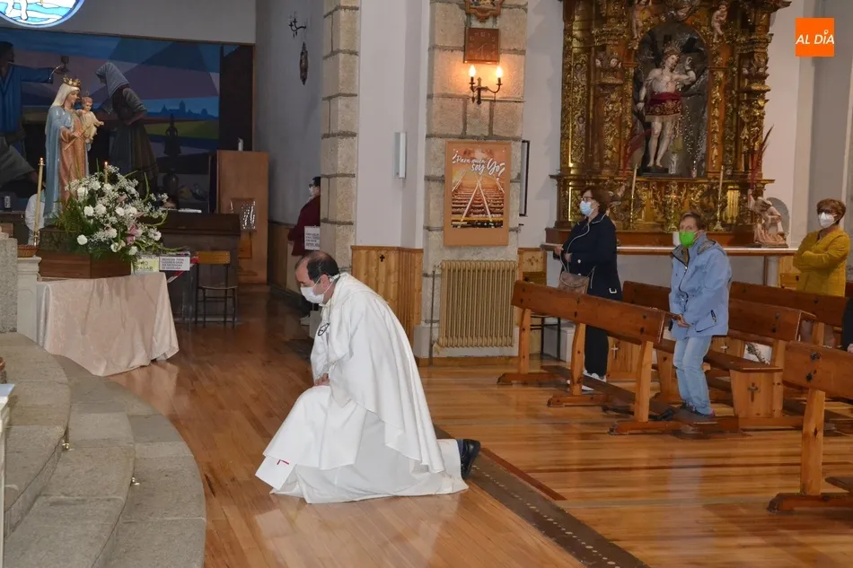 Foto 9 - Buena asistencia de fieles a la Novena en honor a la Virgen de los Remedios  
