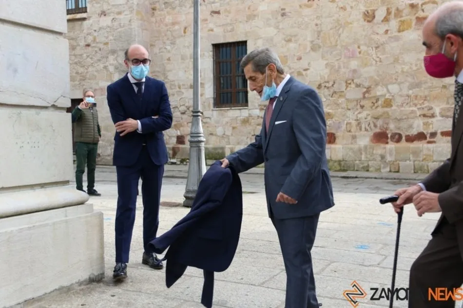 Foto 2 - Reconocimiento a la brillante trayectoria del torero Andr&eacute;s V&aacute;zquez con el Premio Tauromaquia de...