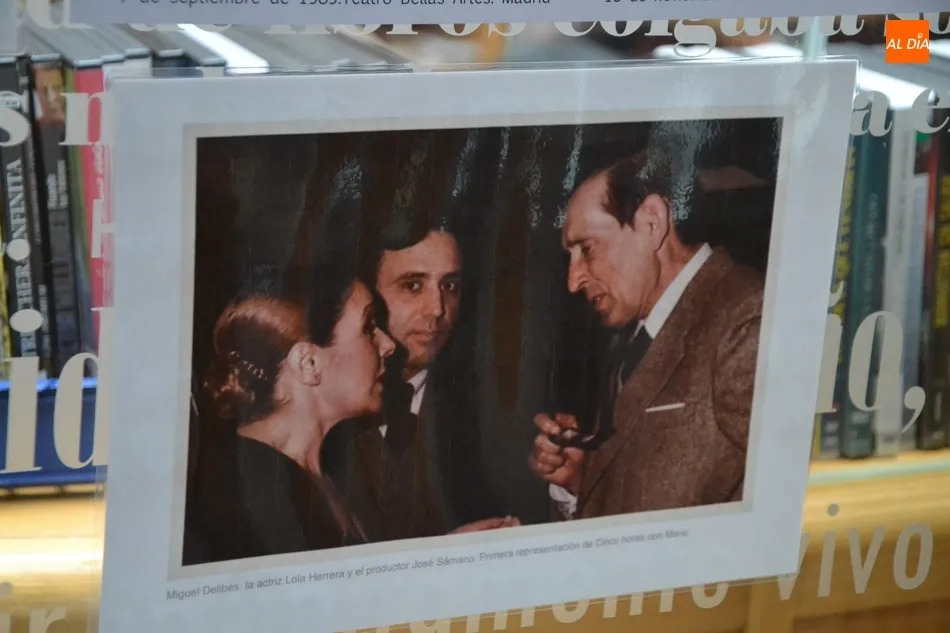 Foto 3 - La Biblioteca Municipal homenajea a Miguel Delibes con motivo del centenario de su nacimiento  