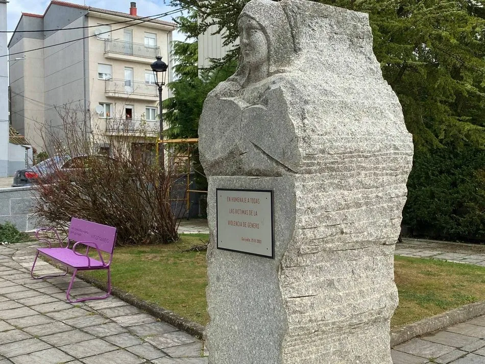 El Ayuntamiento apoya a las víctimas de la violencia de género en el parque de Corral de Concejo