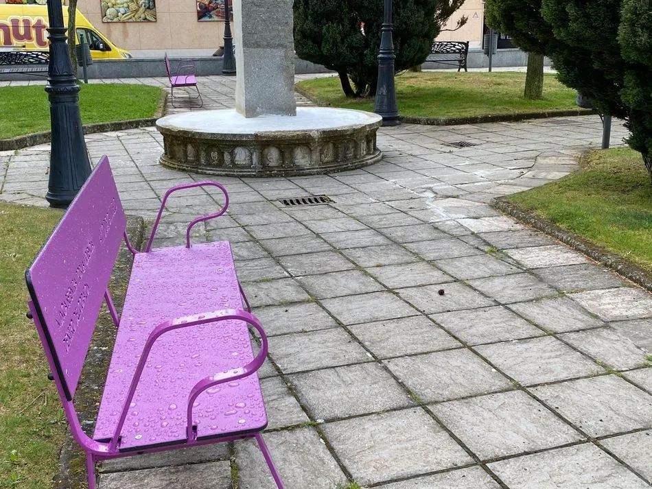 Foto 2 - El Ayuntamiento apoya a las v&iacute;ctimas de la violencia de g&eacute;nero en el parque de Corral de Concejo