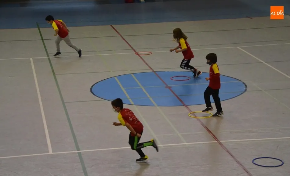 Foto 3 - Reanuda su actividad la Escuela de Atletismo de Ciudad Rodrigo coincidiendo con su 20&ordm; cumplea&ntilde;os ...