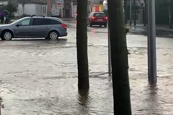 Foto 3 - Una fuerte tormenta genera inundaciones en varios puntos de Pe&ntilde;aranda