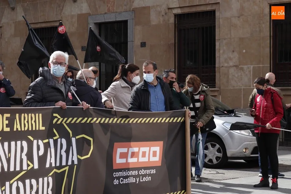 Foto 4 - CCOO y UGT defienden prevenir la salud laboral &ldquo;para no morir&rdquo;