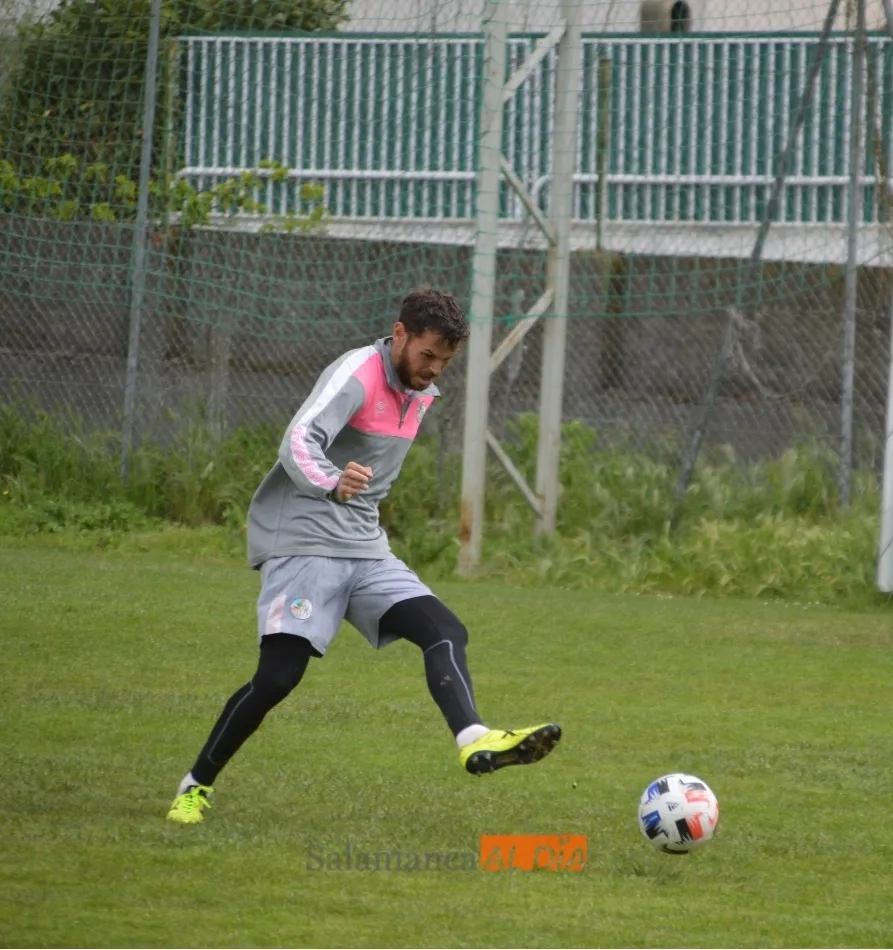 Foto 8 - Javi Navas ya est&aacute; casi listo; Casado mejora y Sep&uacute;lveda sale al campo y sigue al margen en el...