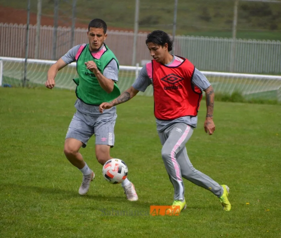 Foto 7 - Javi Navas ya est&aacute; casi listo; Casado mejora y Sep&uacute;lveda sale al campo y sigue al margen en el...