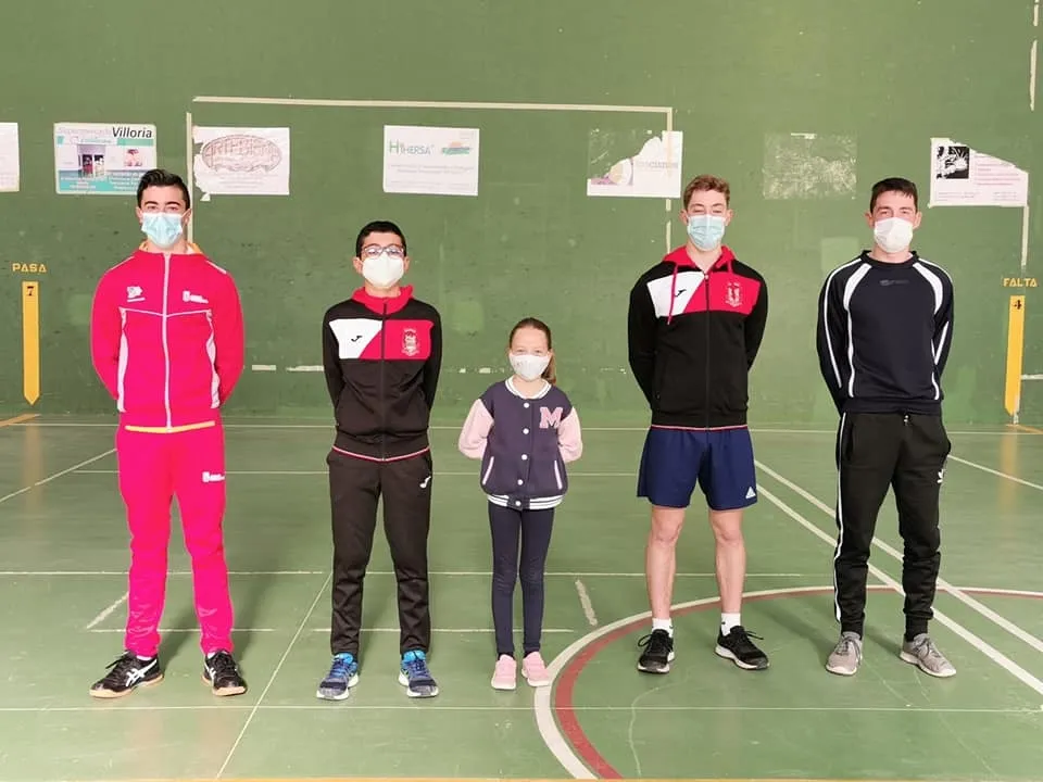 Concentración de la Federación de Pelota de Castilla y León en Las Villas  