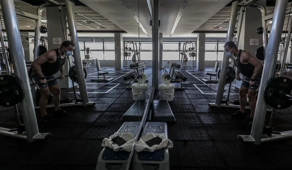 Los titulares centros deportivos, tales como gimnasios, centros de entrenamiento personal o centros de Pilates, entre otros, podrán solicitar estas ayudas. Foto Rober Solsona - EP