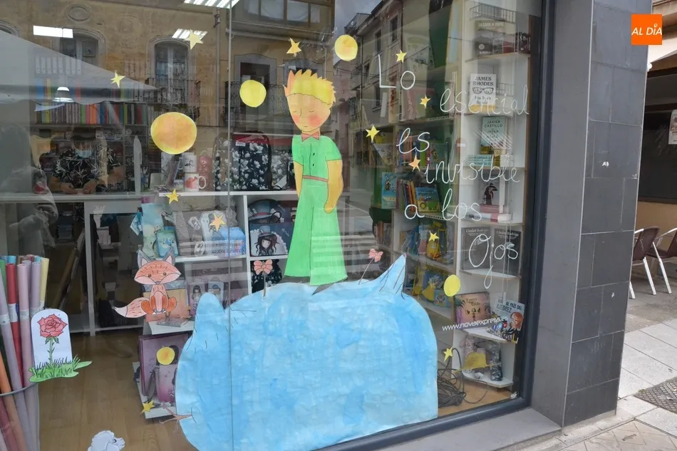 Foto 4 - &Eacute;rase una vez... gana el Concurso de Escaparates de la Feria del Libro  