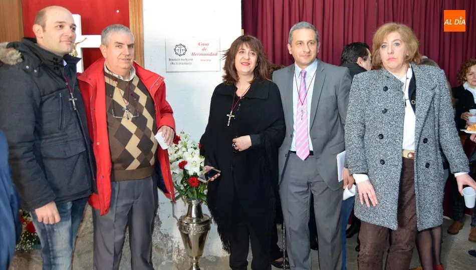 Miembros de la Hermandad de Jesús Nazareno y Nuestra Señora de las Angustias