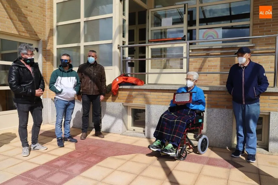 Foto 7 - Do&ntilde;inos reconoce la labor de Joaqu&iacute;n Grimaldo por la promoci&oacute;n del deporte en el municipio