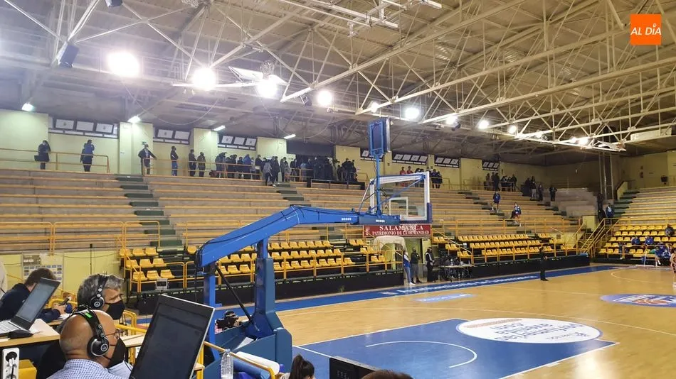 Foto 4 - Desalojado el pabell&oacute;n de W&uuml;rzburg en la pr&oacute;rroga del partido de Avenida por el toque de queda&nbsp;