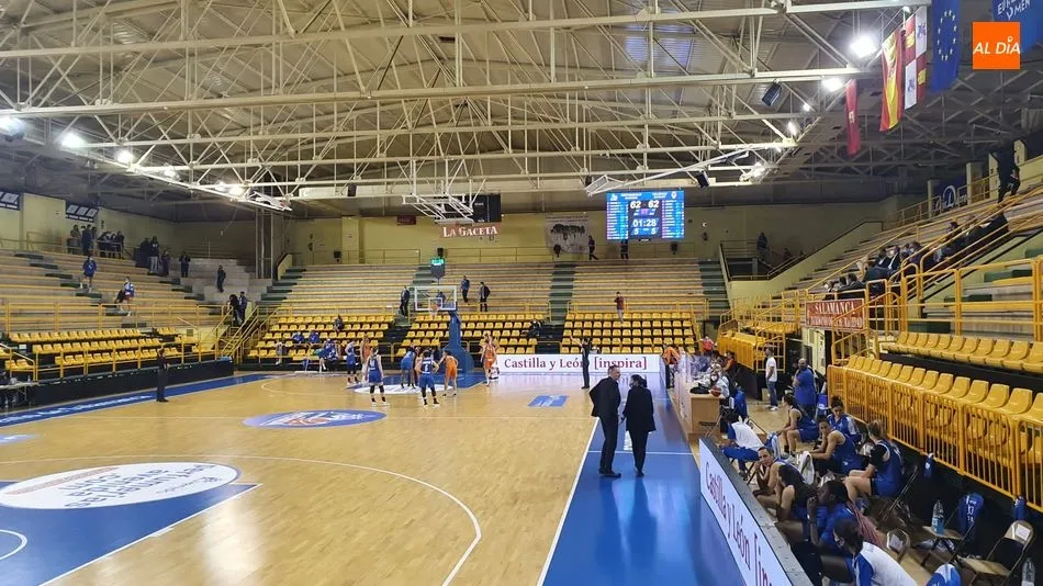 Foto 2 - Desalojado el pabell&oacute;n de W&uuml;rzburg en la pr&oacute;rroga del partido de Avenida por el toque de queda&nbsp;