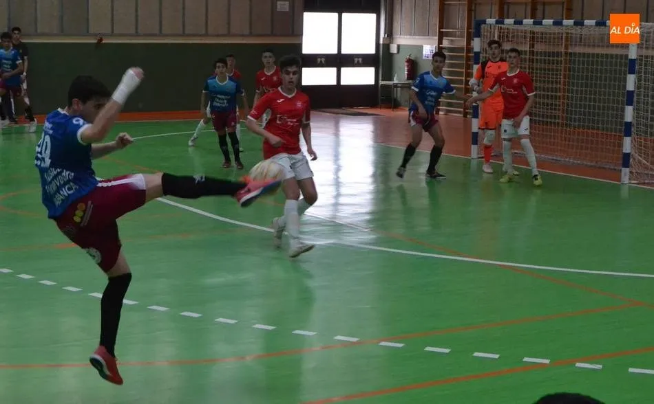 Los seniors y juveniles del III Columnas disputarán este sábado sus últimos partidos como...