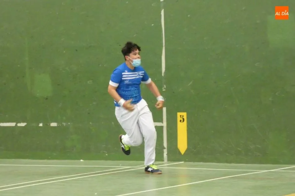 Foto 8 - Cuatro partidos en la tercera jornada del Campeonato de Pelota Club de Pelota Las Villas  