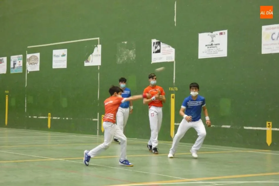 Foto 3 - Cuatro partidos en la tercera jornada del Campeonato de Pelota Club de Pelota Las Villas  