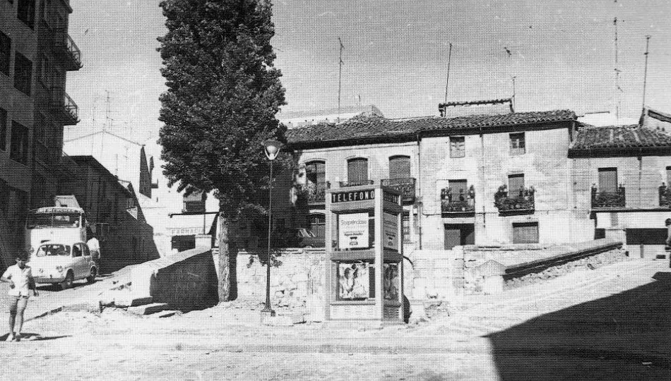 Foto 2 - Calle del Patio de Comedias, la esencia del barrio de San Crist&oacute;bal