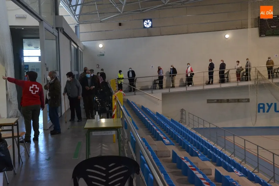 Foto 7 - Se completa la vacunaci&oacute;n de los mayores de 80 a 89 a&ntilde;os de la Zona B&aacute;sica de Ciudad Rodrigo  