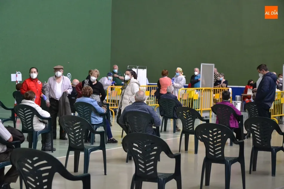 Foto 5 - Se completa la vacunaci&oacute;n de los mayores de 80 a 89 a&ntilde;os de la Zona B&aacute;sica de Ciudad Rodrigo  