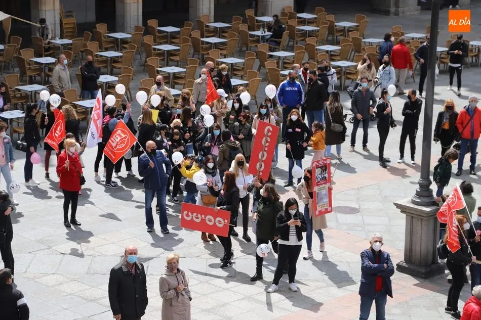Foto 11 - CCOO y UGT advierten en el D&iacute;a del Trabajador de las &ldquo;dificultades que vendr&aacute;n&rdquo;