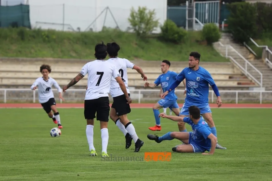Foto 10 - Ibra Keita y Motos lanzan al Salamanca UDS &lsquo;B&rsquo; hacia la permanencia con un triunfo clave ante...