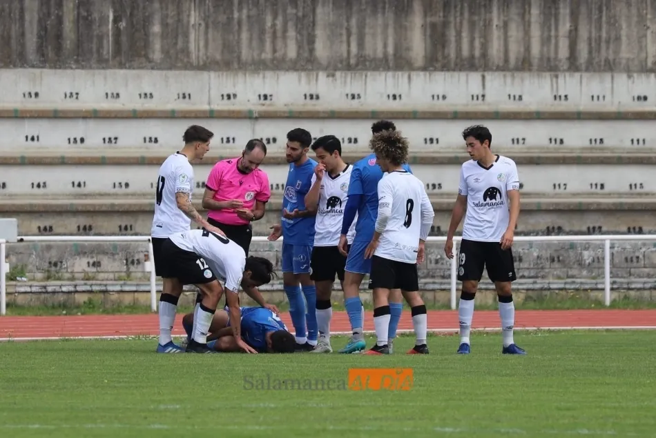 Foto 5 - Ibra Keita y Motos lanzan al Salamanca UDS &lsquo;B&rsquo; hacia la permanencia con un triunfo clave ante...
