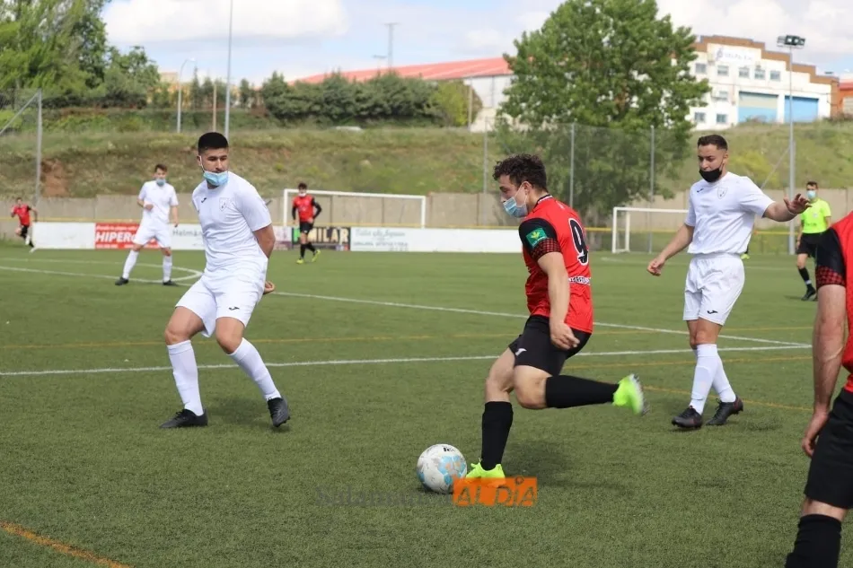 Foto 11 - Mucha emoci&oacute;n en la tercera jornada de Liga en la Provincial de Aficionados&nbsp;