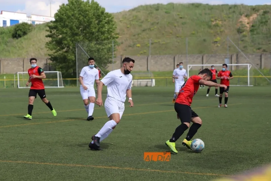 Foto 8 - Mucha emoci&oacute;n en la tercera jornada de Liga en la Provincial de Aficionados&nbsp;