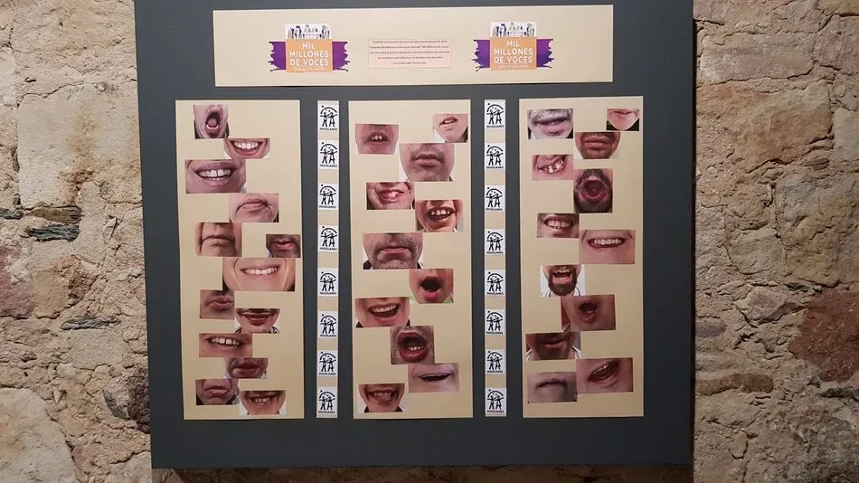 Foto 2 - Entreculturas en Salamanca ofrece la exposici&oacute;n de obras por el Derecho a la Educaci&oacute;n