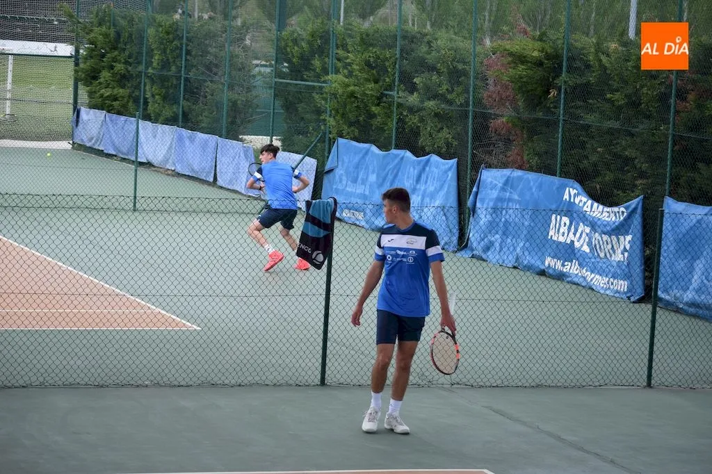 Foto 10 - El Club Tenis Alba de Tormes se queda a las puertas de ascender a Segunda Divisi&oacute;n