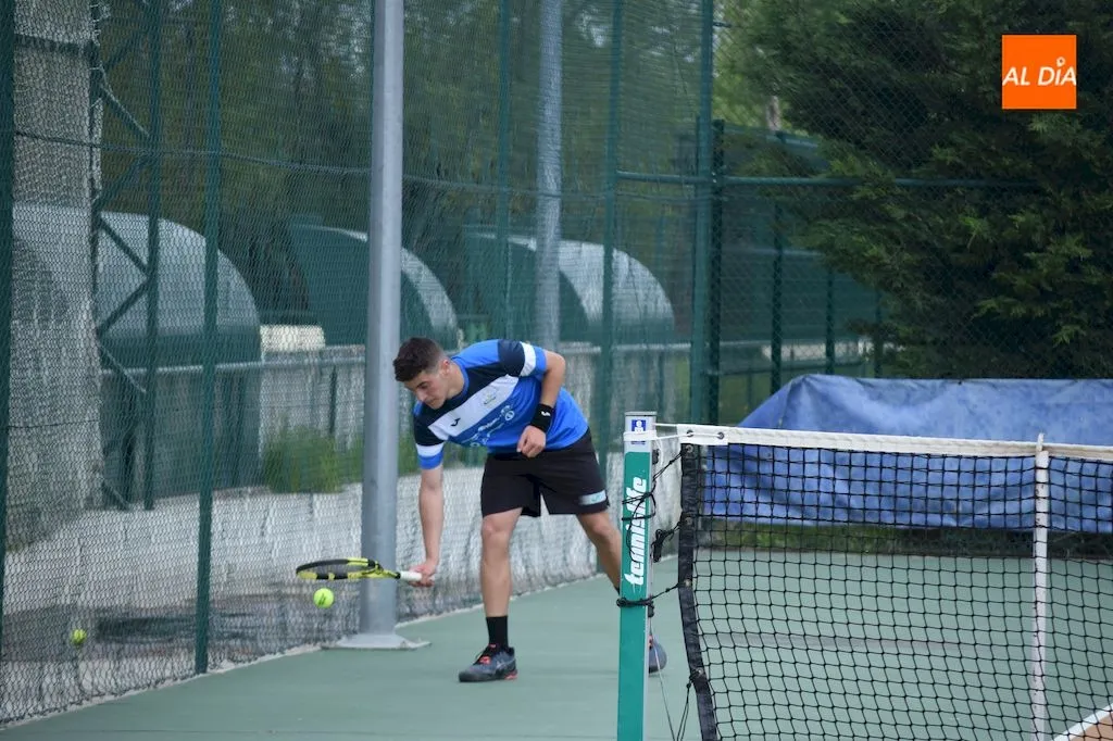 Foto 5 - El Club Tenis Alba de Tormes se queda a las puertas de ascender a Segunda Divisi&oacute;n