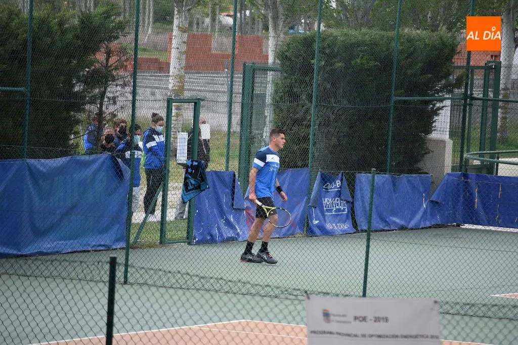 Foto 4 - El Club Tenis Alba de Tormes se queda a las puertas de ascender a Segunda Divisi&oacute;n