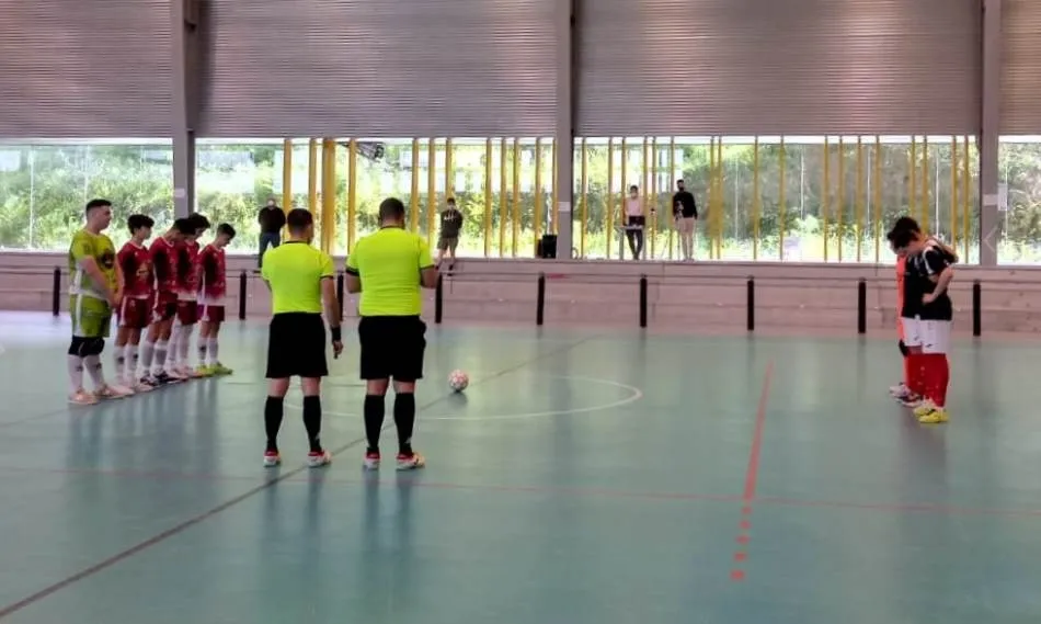 Foto 4 - El III Juvenil se despide de Galicia con su &uacute;nica derrota en estas tierras  
