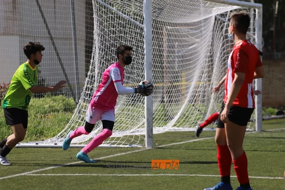 Foto 10 - Resultados, clasificaciones e im&aacute;genes del f&uacute;tbol base provincial