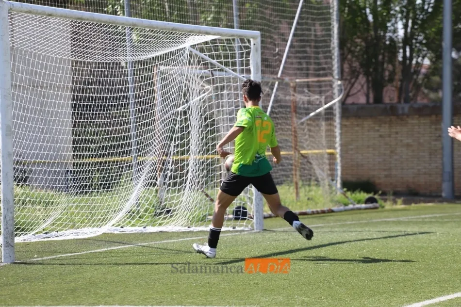 Foto 7 - Resultados, clasificaciones e im&aacute;genes del f&uacute;tbol base provincial