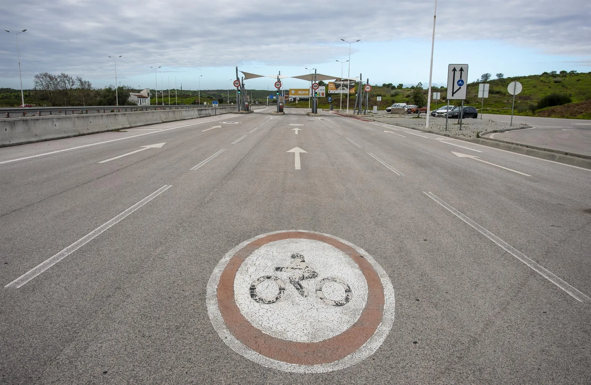 Un peaje de 4 céntimos por kilómetro sería suficiente para mantener las carreteras en buen estado