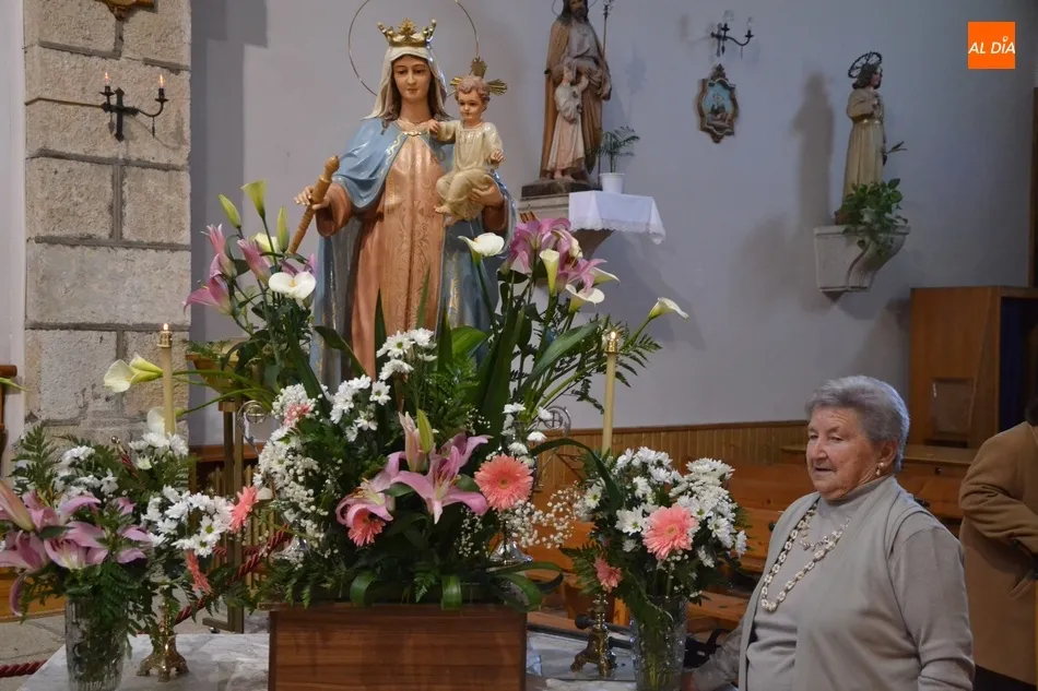 Foto 9 - La Parroquia de San Crist&oacute;bal honra a la Virgen de los Remedios aunque sin poderla procesionar  