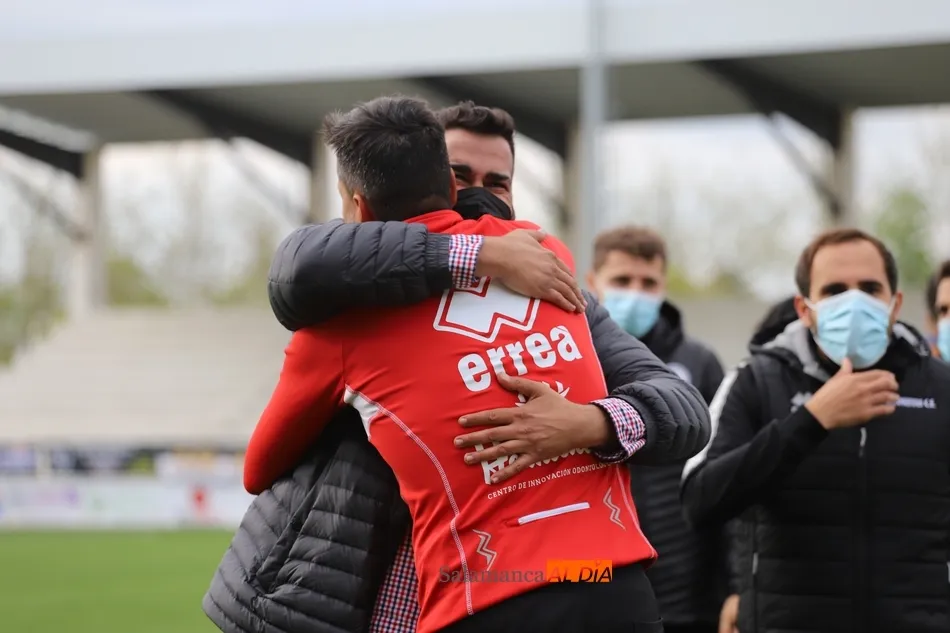 Foto 3 - Unionistas&nbsp;hace humano a un Burgos l&iacute;der y acaricia el playoff (1-0)