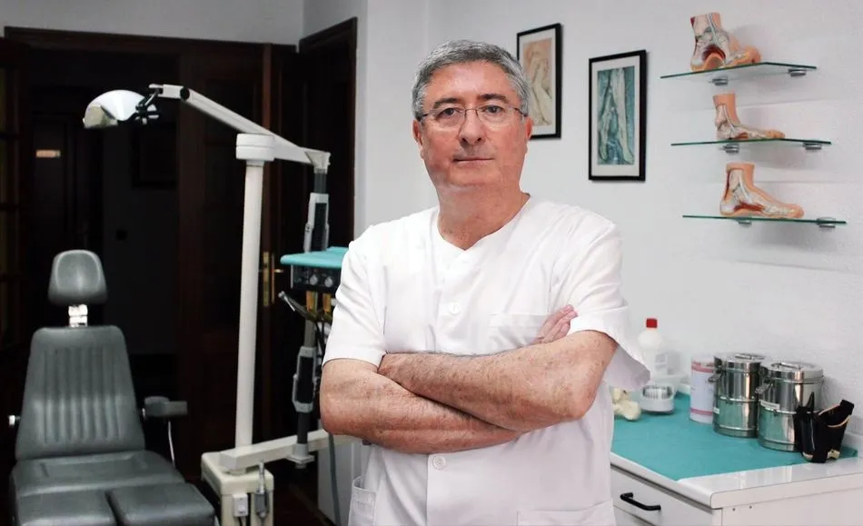El presidente del Colegio de Podólogos, José Luis Muñoz
