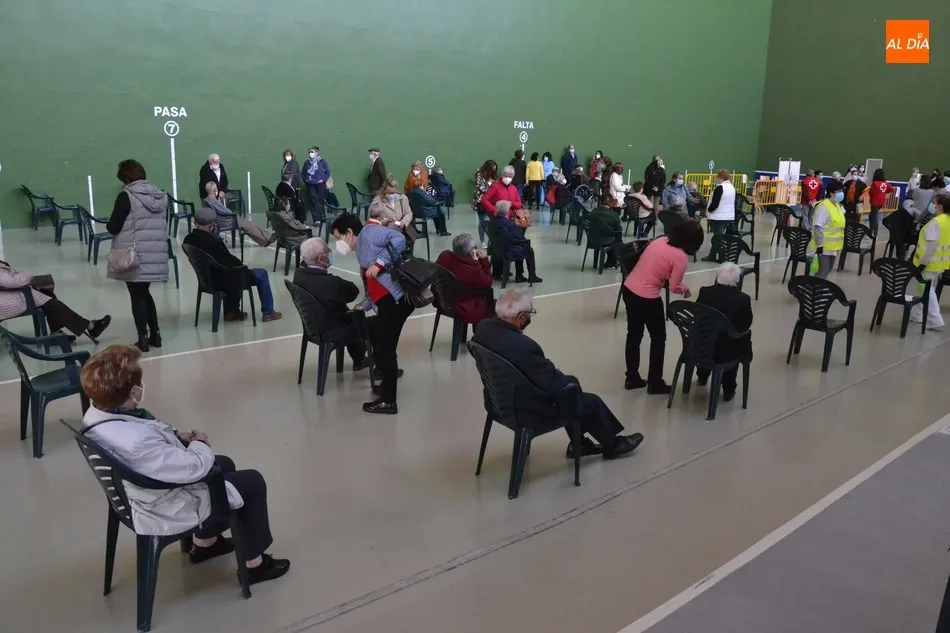 Foto 5 - Se retoman las vacunaciones masivas en Mir&oacute;briga con la inoculaci&oacute;n de la 2&ordf; dosis a mayores de...